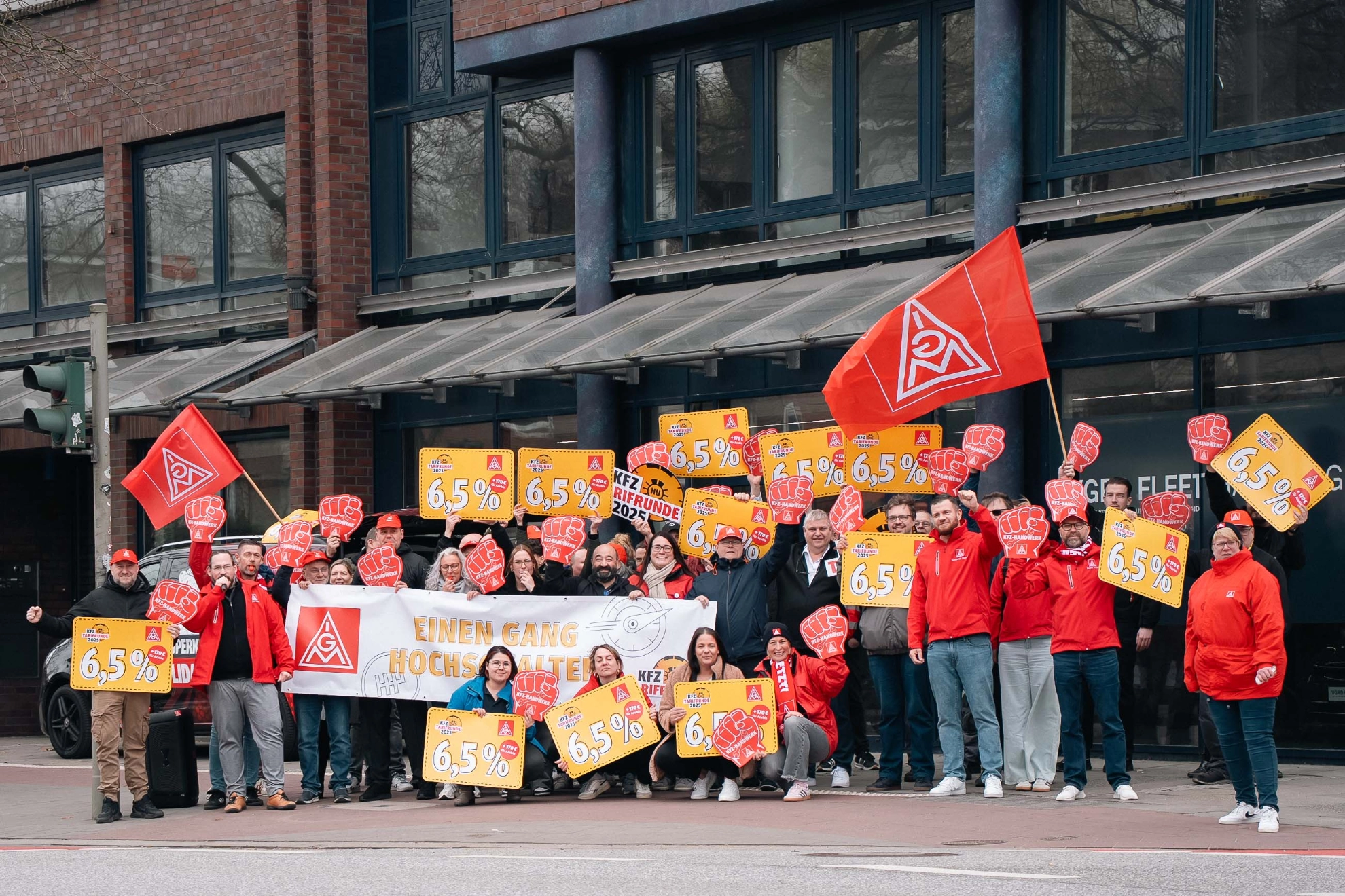 Tarifrunde 2025 KFZ-Auftakt Hamburg